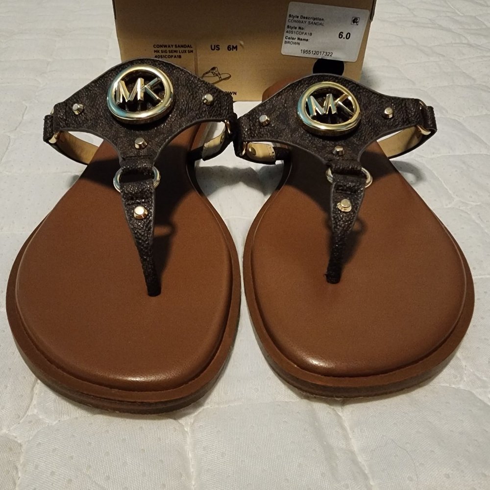 Michael Kors Conway Sandals size 6  NWT